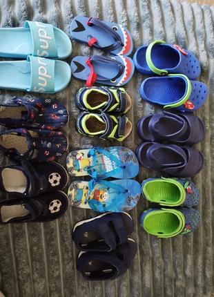 Босоніжки крокси шльопки