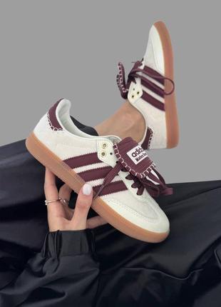 Жіночі кросівки адідас самба преміум / adidas samba x walles bonner
white pony premium