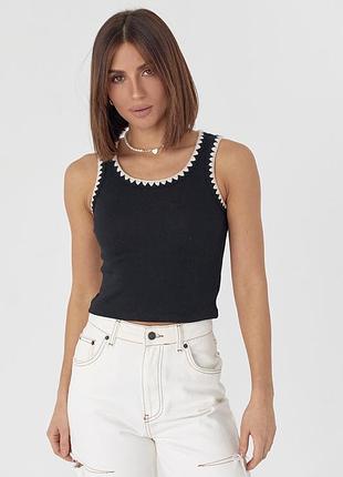 Трикотажная майка с вышивкой зигзаг