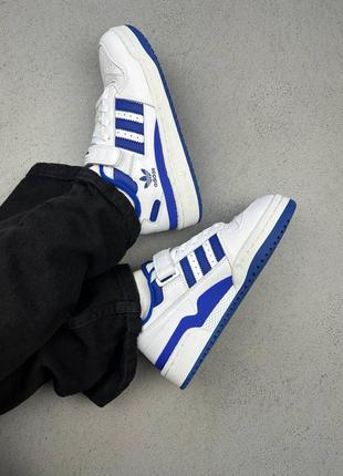 Жіночі кросівки adidas forum low white blue адідас форум білого з синім кольорів