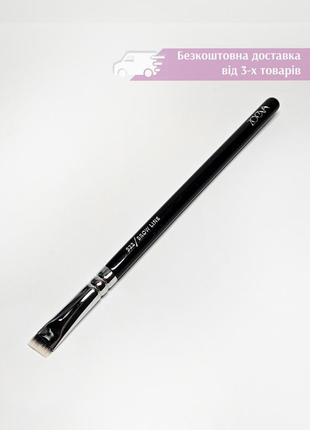 Скошений пензель для брів zoeva 322 brow line brush пензлик зоева