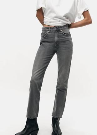 Прямые джинсы straight fit high waist от zara прямые джинсы, высокая посадка, в наличии ✅