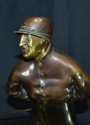 Жокей,бронза. 2