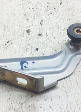 Ролик бічних дверей верхній рено кенго 1, renault kangoo 1 1998-2008 8200029302