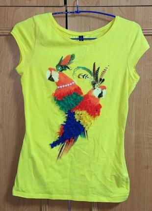 Яскраво-жовта футболка р.42