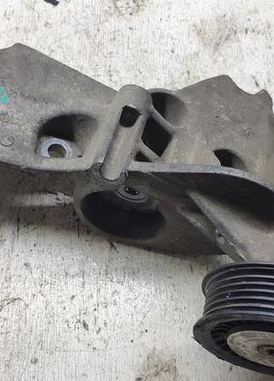 Кронштейн генератора рено кенго 2, renault kangoo 2 1.5 2008-2012 8200663057