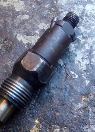Форсунка дизельная механическая рено кенго 1, renault kangoo 1 1.9 dti 1998-2008 7701039614 \ lcr6735405