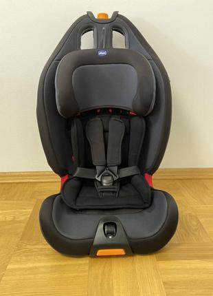 Автокрісло chicco gro up 123