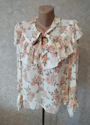 Жіноча блузка з квітковим принтом simple