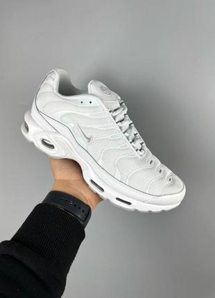 Кроссовки nike tn white