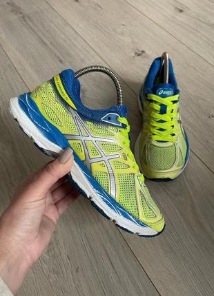 Кроссовки беговые asics gel есть два размера р. 34.5 и р. 35.5