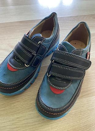 Ортопедические ботинки новые на мальчика