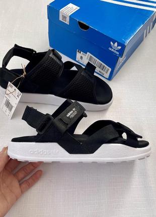 Босоніжки adidas adilette adventure sandals. оригінал