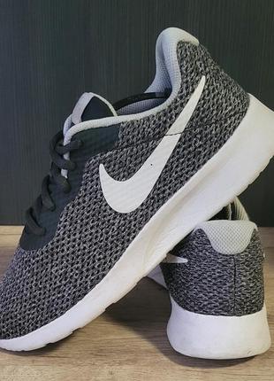 Кросівки nike tanjun, 37,5 р