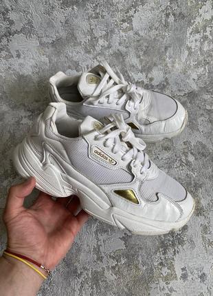 Кросівки білі адідас янг adidas falcon оригінал літні