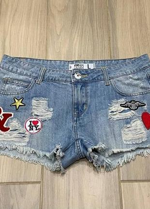 Акция 🎁 стильные короткие джинсовые шорты fb sister с наклейками levis h&amp;m