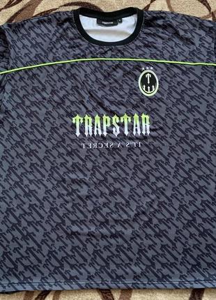 Футболка від бренду trapstar 22