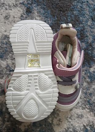 Кроссовки для девочки 4