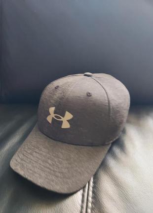 Кепка under armour