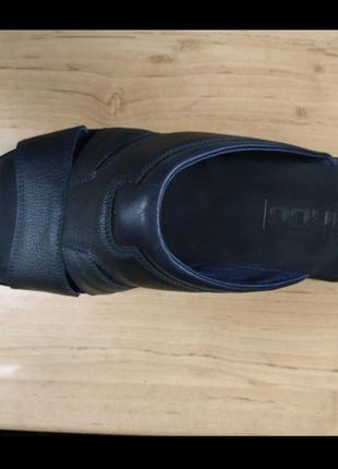 Шльопанці. 2