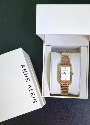 Оригінальний годинник anne klein.