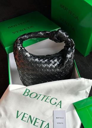 Стильна плетена сумка хобо сумка-хобо шкіряна жіноча сумка bottega veneta nappa intrecciato mini jodie black чорна сумка багет сумка на плече