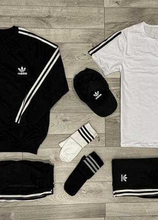 Комплект adidas 7в1 свитшот + штаны+футболка черная+шорты+кепка ади+2 пары носков