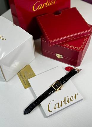 Часы в стиле cartier