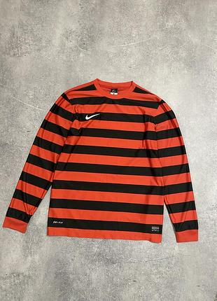 Спортивний лонгслів nike