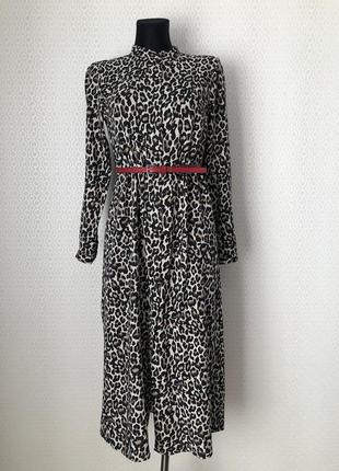 Стильное платье рубашка в леопардовый принт. размер s-m