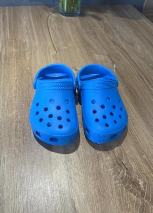 Crocs c8