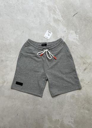 Шорти bershka