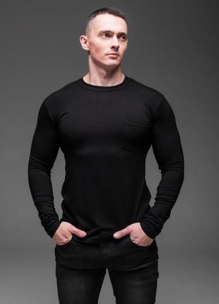 Чорна футболка з довгими рукавами лонгслів з кишенею