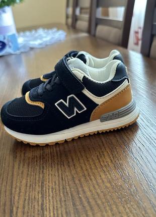 Кросівки new balance