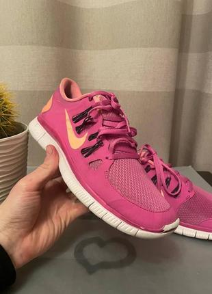 Кросівки для бігу найк рожеві