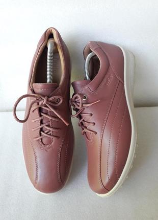 Hotter новые кожаные кроссовки 43 р (28,5 см)