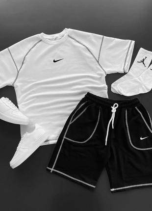 Костюм літній nike футболка+шорти⬛️