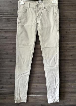 Скінні низька посадка