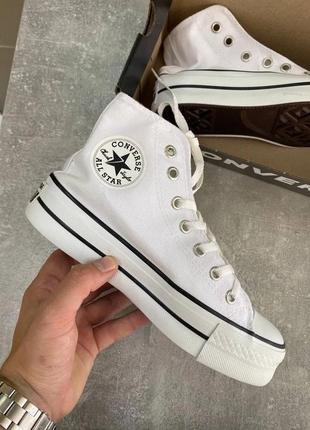 Converse white black нюанс