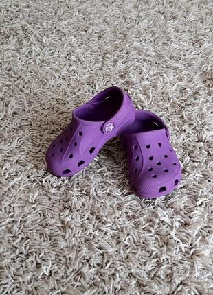 Босоніжки, шльопки crocs c 8-9 розміру.