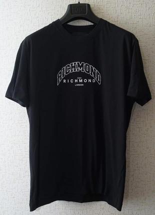 Чоловіча футболка john richmond чорного кольору.