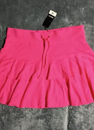 Ярко розовая трикотажная юбка