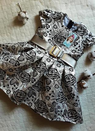 Святкова сукня для дівчинки