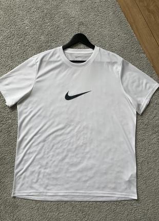 Футболка nike dri-fit