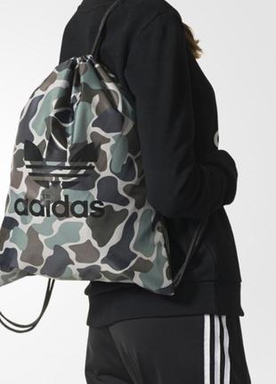 Adidas originals - камуфляжна спортивна сумка