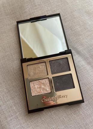 Палетка теней charlotte tilbury luxury palette в оттенке the uptown girl