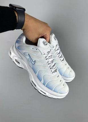 Nike tn white blue