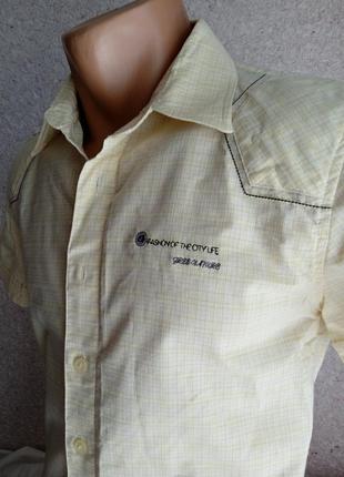 Рубашка мужская на подростка размер s на короткий рукав