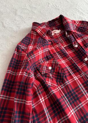Красная рубашка в клетку