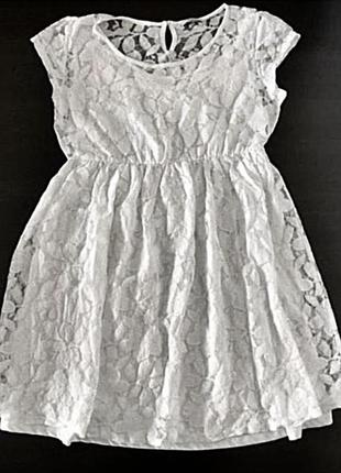 Платье белое кружевное